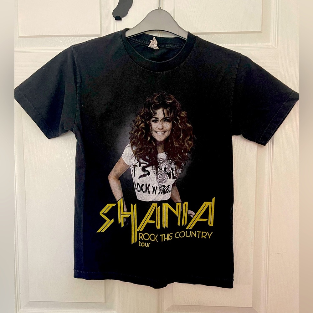 Shania Twain Rock This Country Band Tee